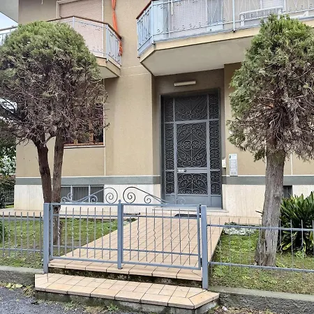 Apartamento Host4u - Casa Antonietta In *